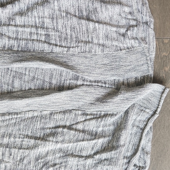 Express Cardigan Mixed Print Black & Gray Size Medium - Picture 2 of 3